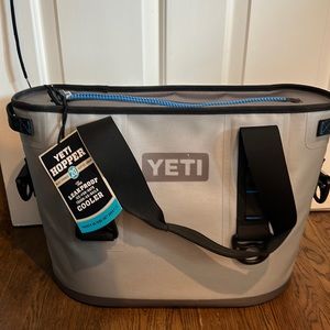 Yeti hopper 20 discounted new buy just sitting around